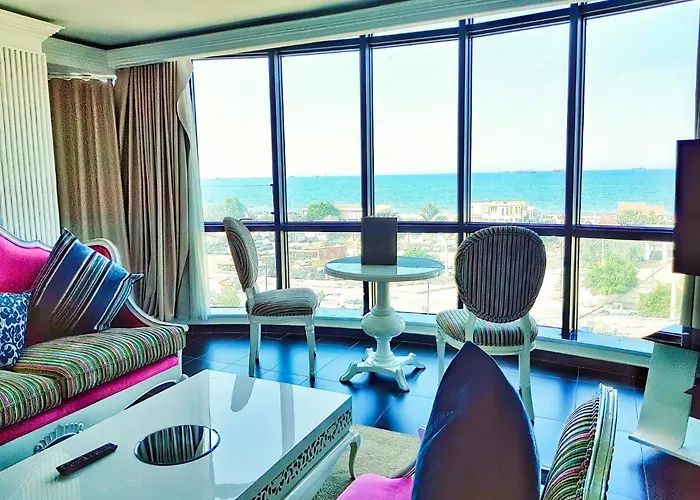 Hotel Raya Tichy